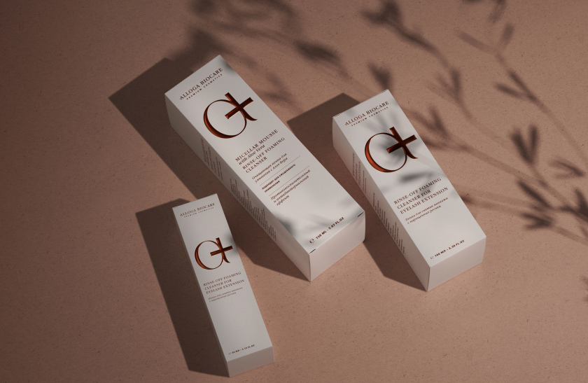 Alloga Biocare高端化妝品包裝設計，古銅色“a+”連字形成醫(yī)學和美學關(guān)系視覺符號