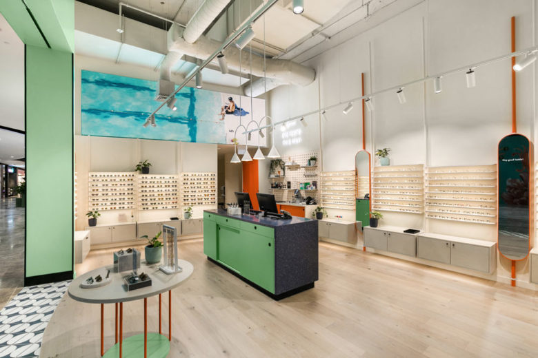 BN眼鏡店店鋪空間設(shè)計，方便容納與管理眾多產(chǎn)品sku