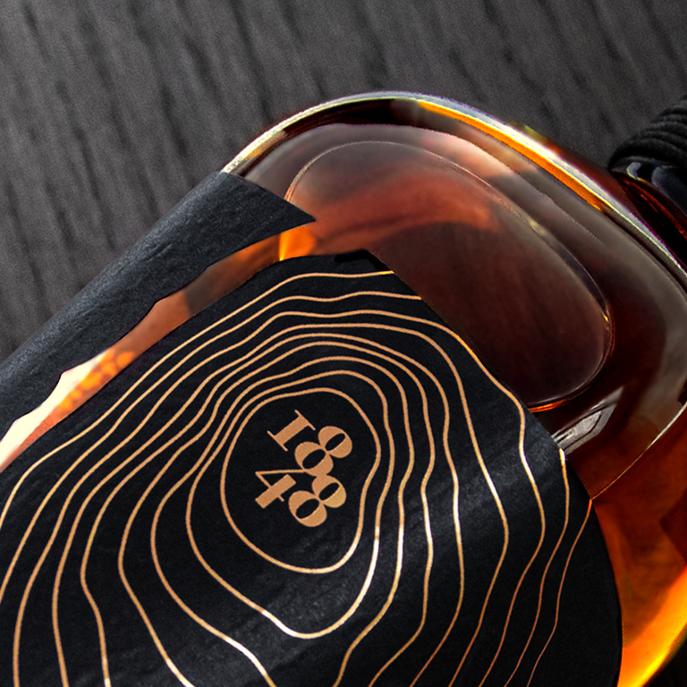 德國葡萄酒品牌1848“樹木年輪”圖案包裝設(shè)計