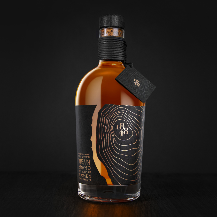 德國葡萄酒品牌1848“樹木年輪”圖案包裝設(shè)計