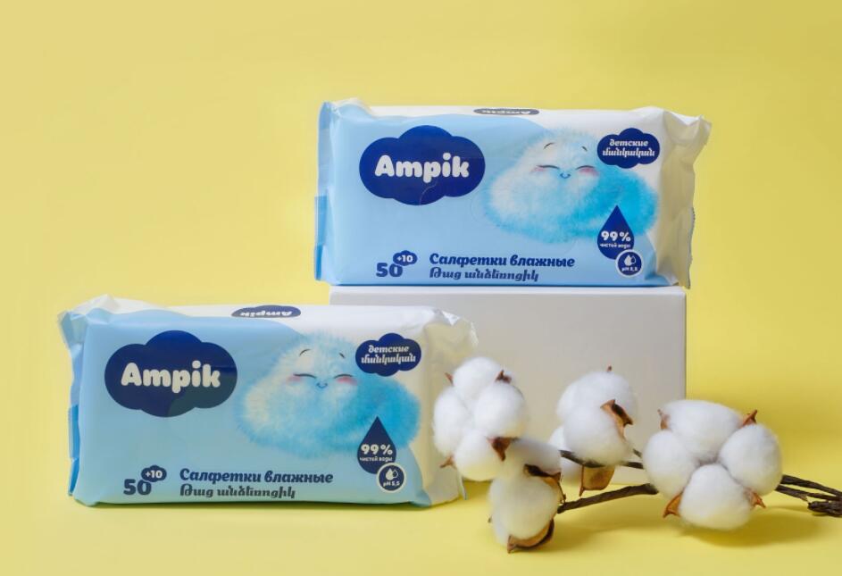 Ampik 安皮克消毒濕巾品牌命名與包裝設計，蓬松的云彩符號代表柔軟的棉花
