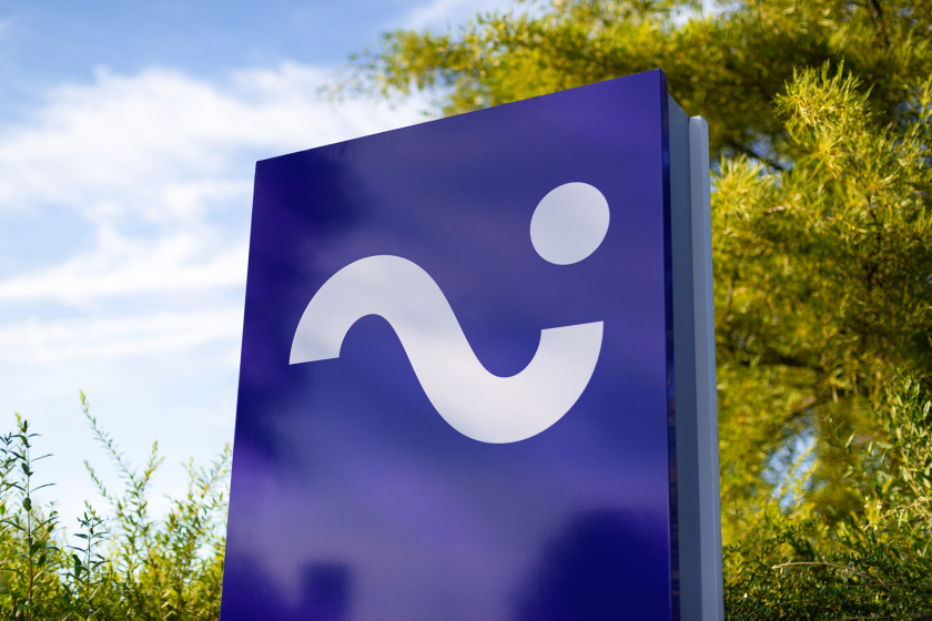 Sambrinvest 金融集團公司logo設(shè)計品牌形象vi設(shè)計，單色簡約而又藝術(shù)的風格