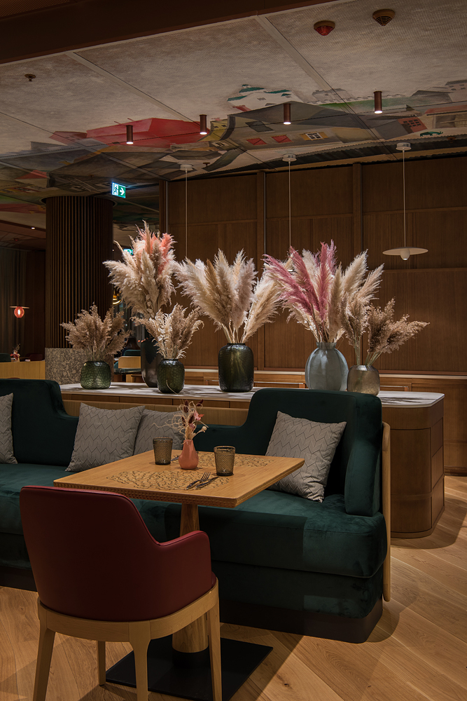 高級沙加爾餐廳餐飲室內(nèi)空間設(shè)計(jì)，藝術(shù)與奢華風(fēng)格