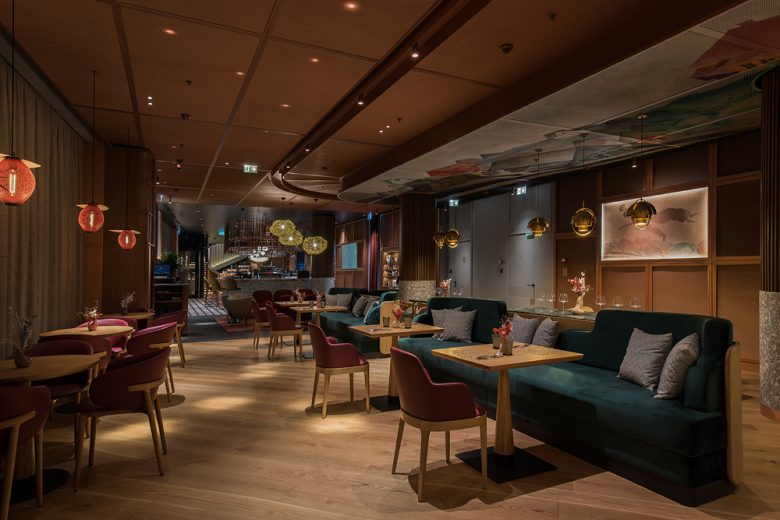 高級沙加爾餐廳餐飲室內(nèi)空間設(shè)計(jì)，藝術(shù)與奢華風(fēng)格