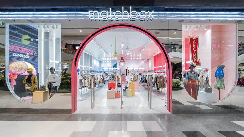 Matchbox時尚潮流服飾商店店鋪空間設(shè)計，90年代街機游戲風(fēng)格