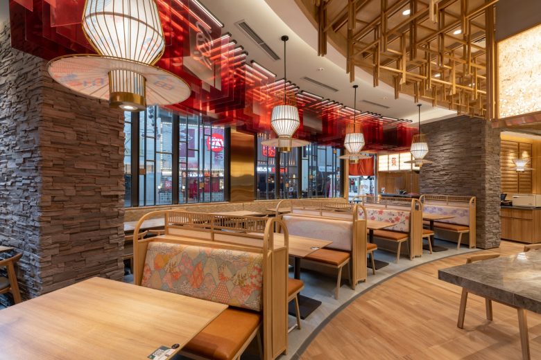 Sushi Tei 日式壽司餐廳餐飲店鋪室內(nèi)空間設計“自然原木喜慶”風格