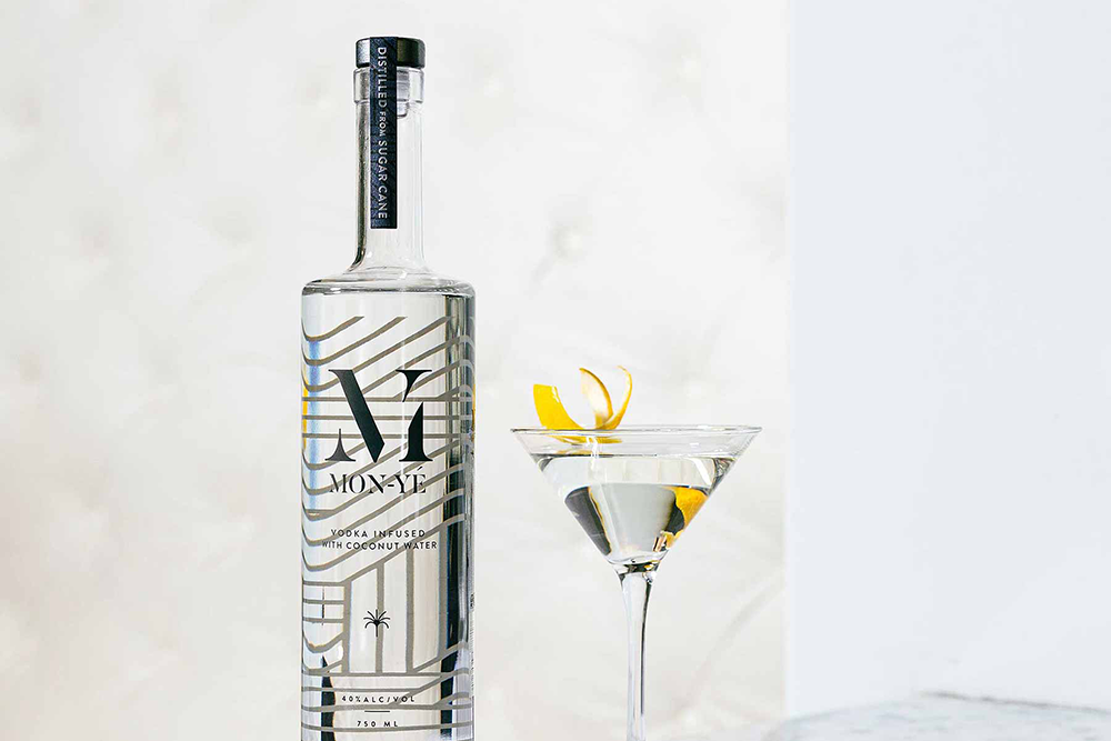 MON-YéVodka西非伏特加酒水包裝設(shè)計,紡織品團案+MV品牌logo設(shè)計 MON-YéVodka西非伏特加酒水包裝設(shè)計,紡織品團案+MV品牌logo設(shè)計