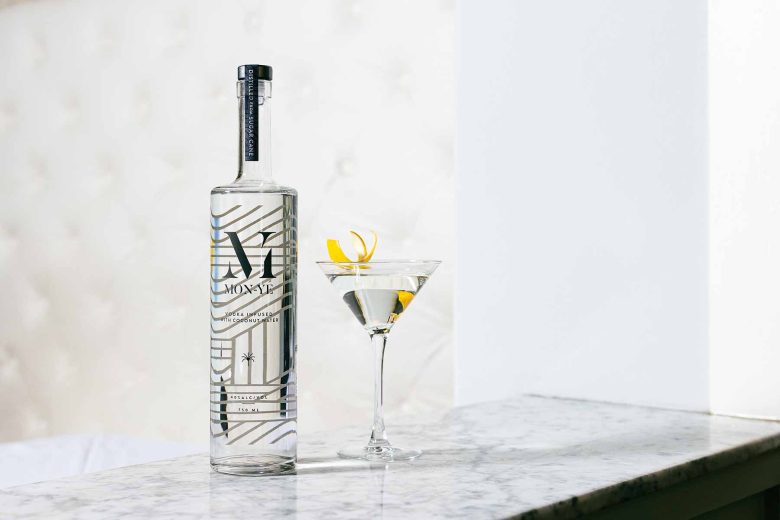 MON-YéVodka西非伏特加酒水包裝設(shè)計,紡織品團案+MV品牌logo設(shè)計 MON-YéVodka西非伏特加酒水包裝設(shè)計,紡織品團案+MV品牌logo設(shè)計