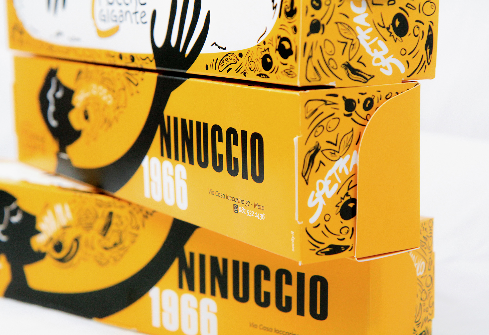 crocchè休閑食品創(chuàng)意包裝設(shè)計，張開的手與嘴巴插畫