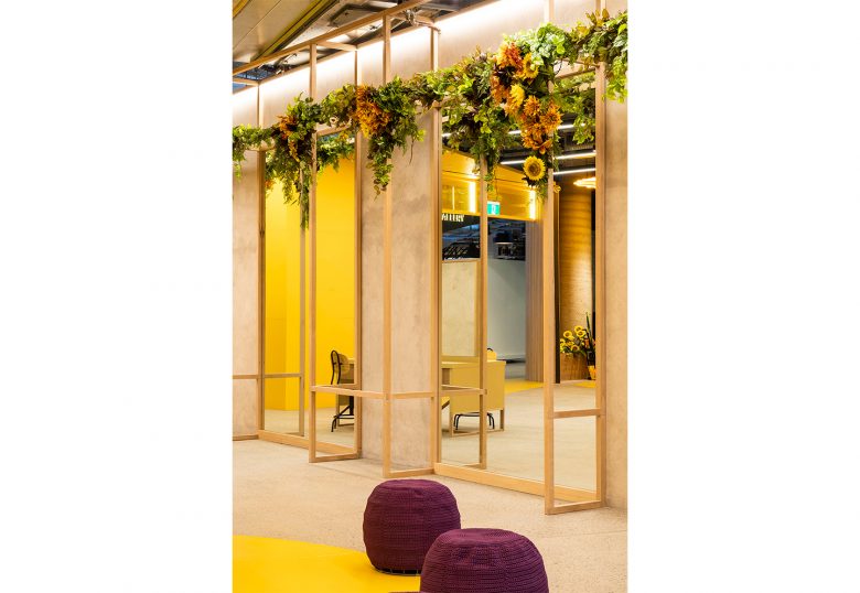 Sole藝術(shù)畫廊及辦公空間設(shè)計”向日葵“概念元素