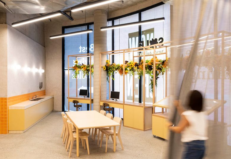 Sole藝術(shù)畫廊及辦公空間設(shè)計”向日葵“概念元素