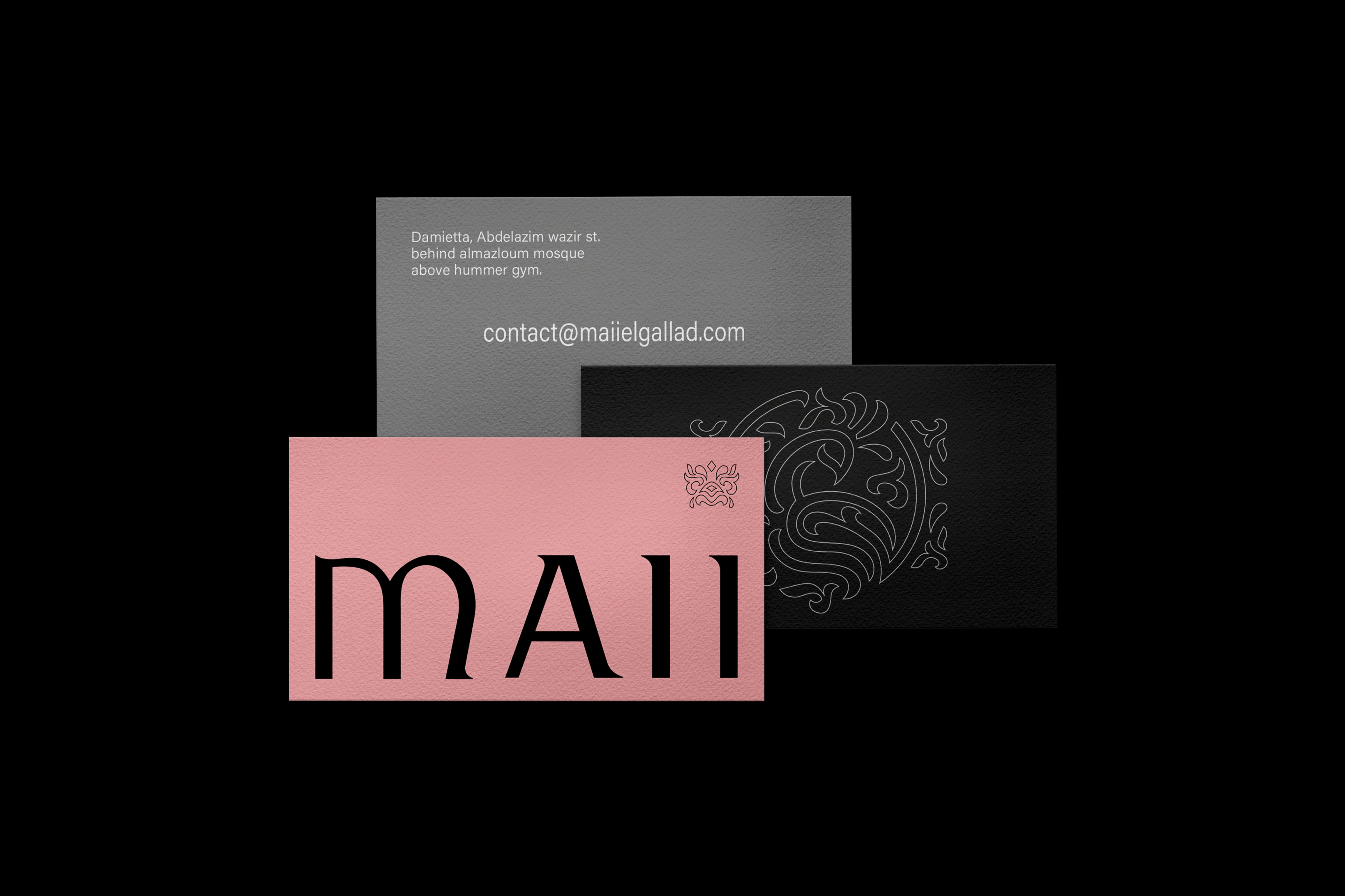 Maii時裝服飾logo設(shè)計vi設(shè)計“孔雀”線條藝術(shù)插畫