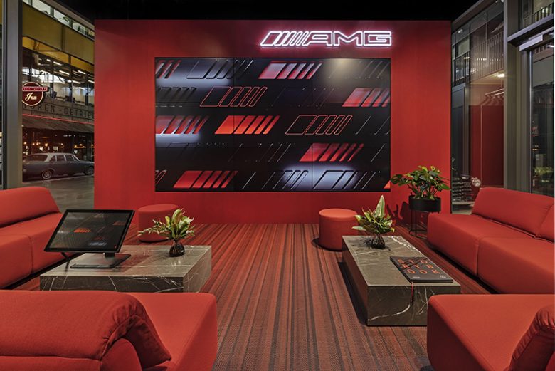 奔馳汽車私人沙龍咨詢店鋪空間設(shè)計(jì)“炫酷紅色”風(fēng)格