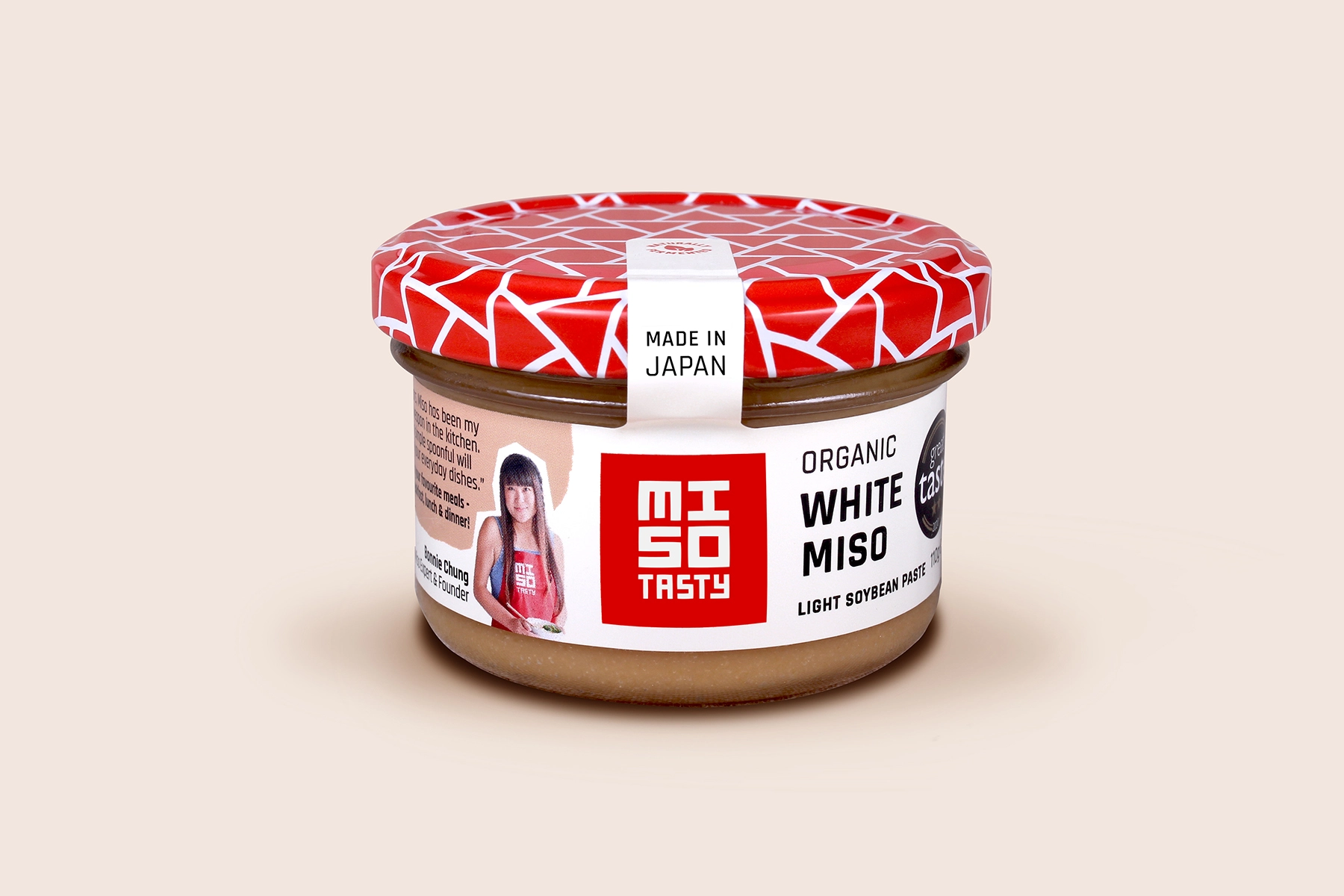 Miso Tasty日式味增調(diào)味品包裝設(shè)計(jì)，突出品牌logo與三角組合圖案識(shí)別元素