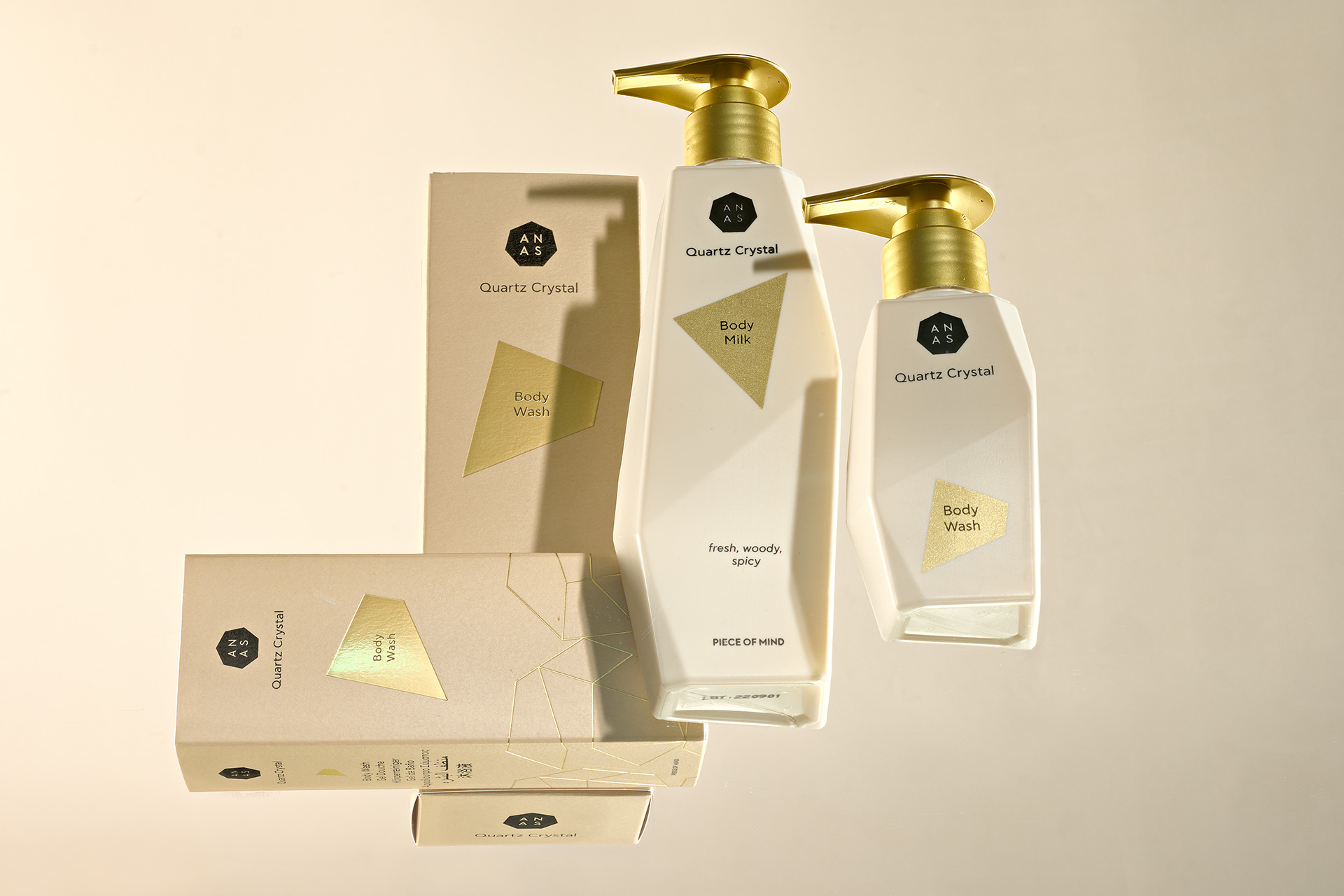 ANAS 化妝品金色包裝設(shè)計(jì)，天然和精制水晶石英配方&設(shè)計(jì)元素