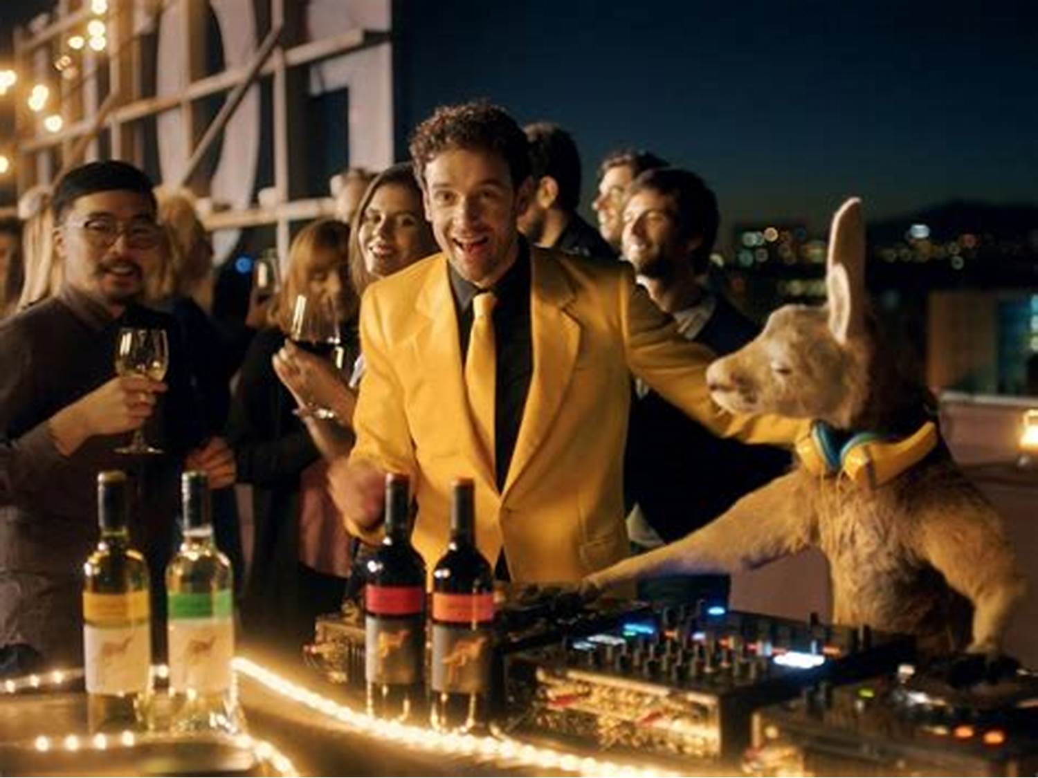 澳洲黃尾袋鼠葡萄酒高識(shí)別性品牌創(chuàng)建與聰明的藍(lán)海戰(zhàn)略品牌定位研究 澳洲黃尾袋鼠葡萄酒高識(shí)別性品牌創(chuàng)建與聰明的藍(lán)海戰(zhàn)略品牌定位研究