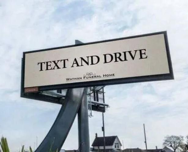 3. Wathan 殯儀館廣告 3. Wathan 殯儀館廣告