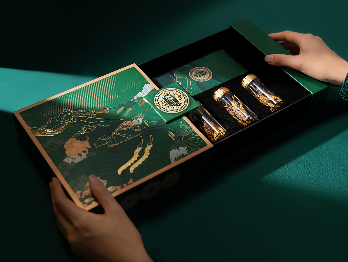 喜馬拉雅山冬蟲夏草套裝禮品禮盒包裝設(shè)計(jì)“自然山脈風(fēng)景”插畫 喜馬拉雅山冬蟲夏草套裝禮品禮盒包裝設(shè)計(jì)“自然山脈風(fēng)景”插畫