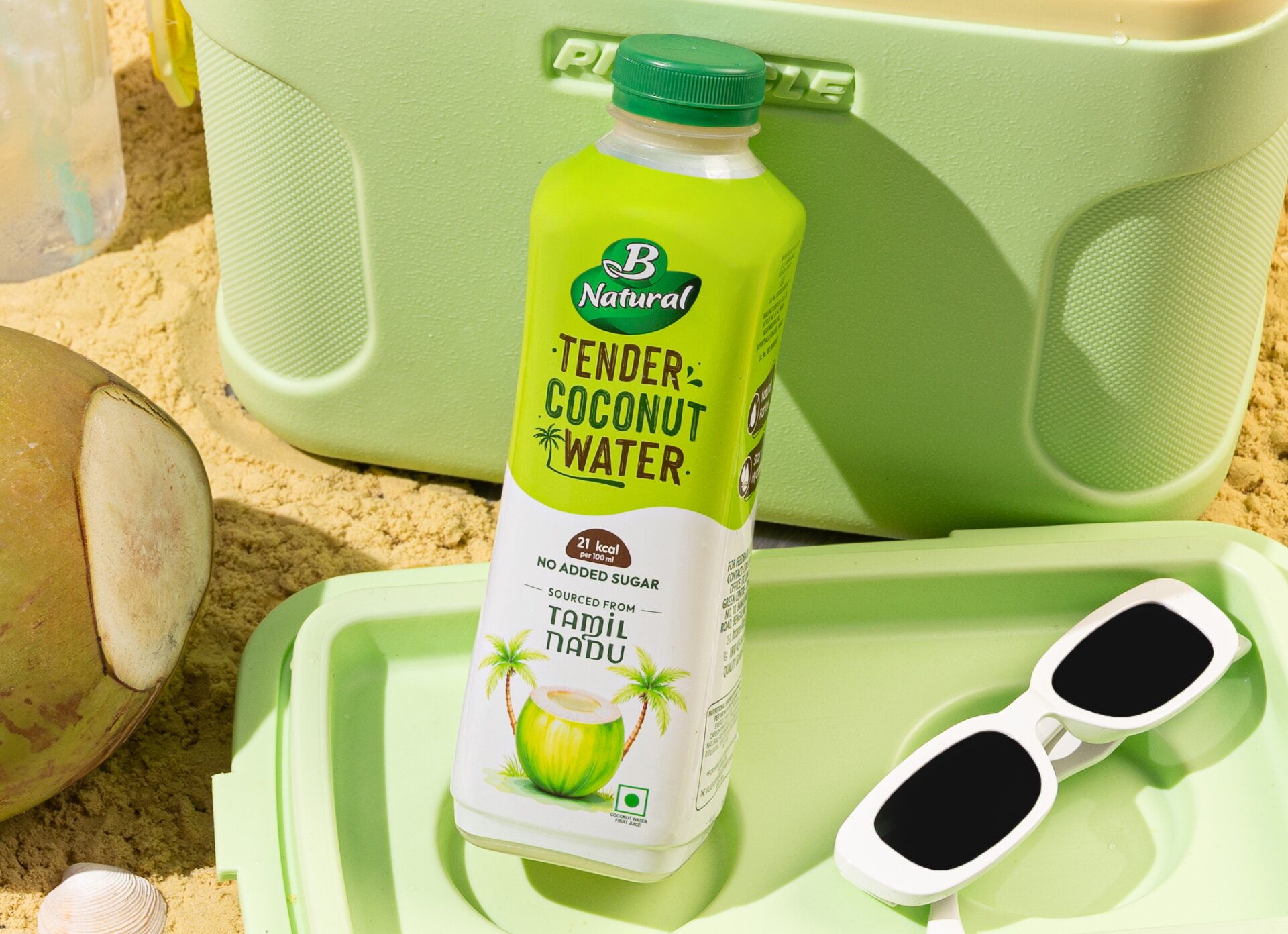 B Natural 椰子水包裝設(shè)計自然水彩綠色風(fēng)格-上海包裝設(shè)計公司